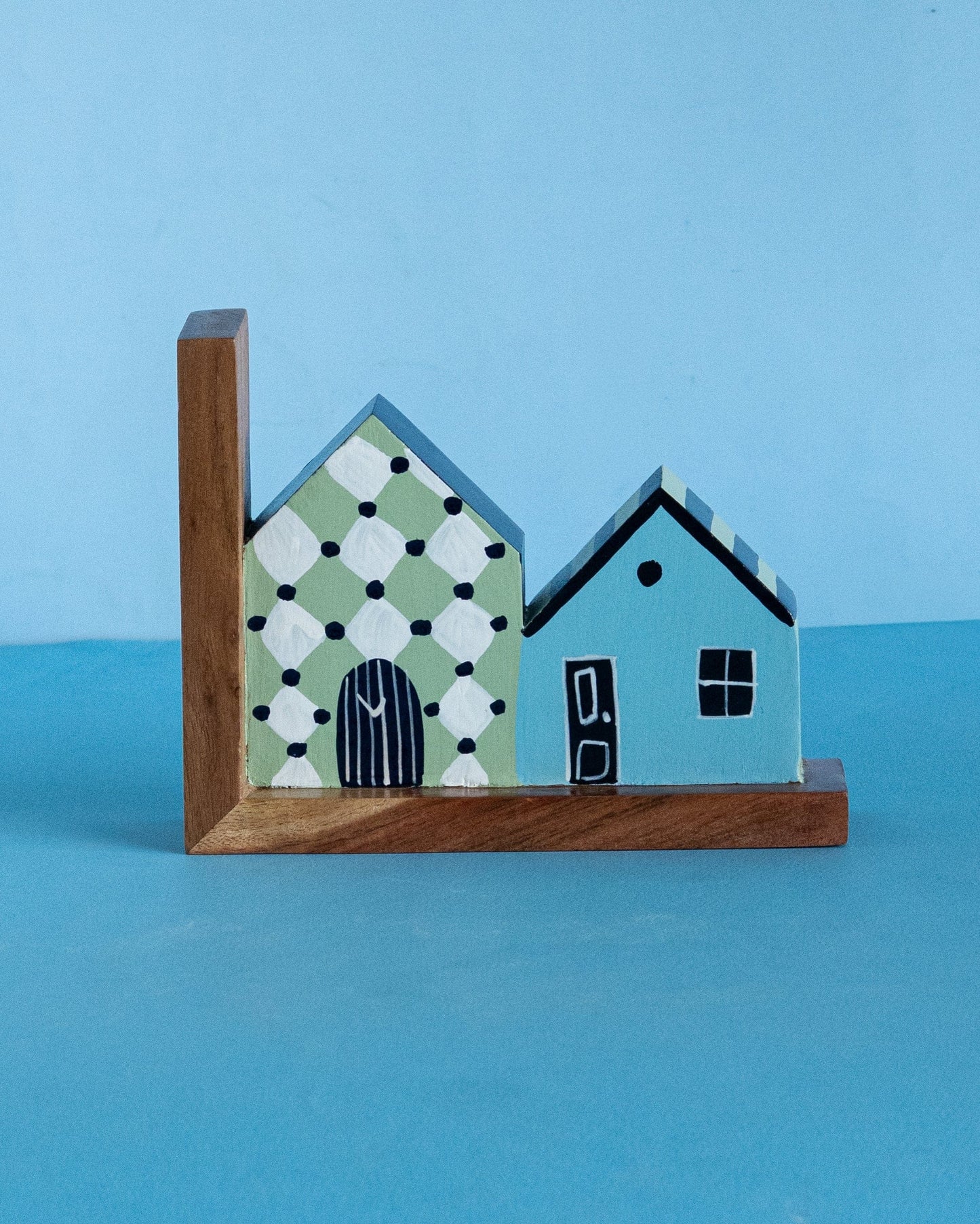 Book Nook Handpainted Bookeds - Set of 2
