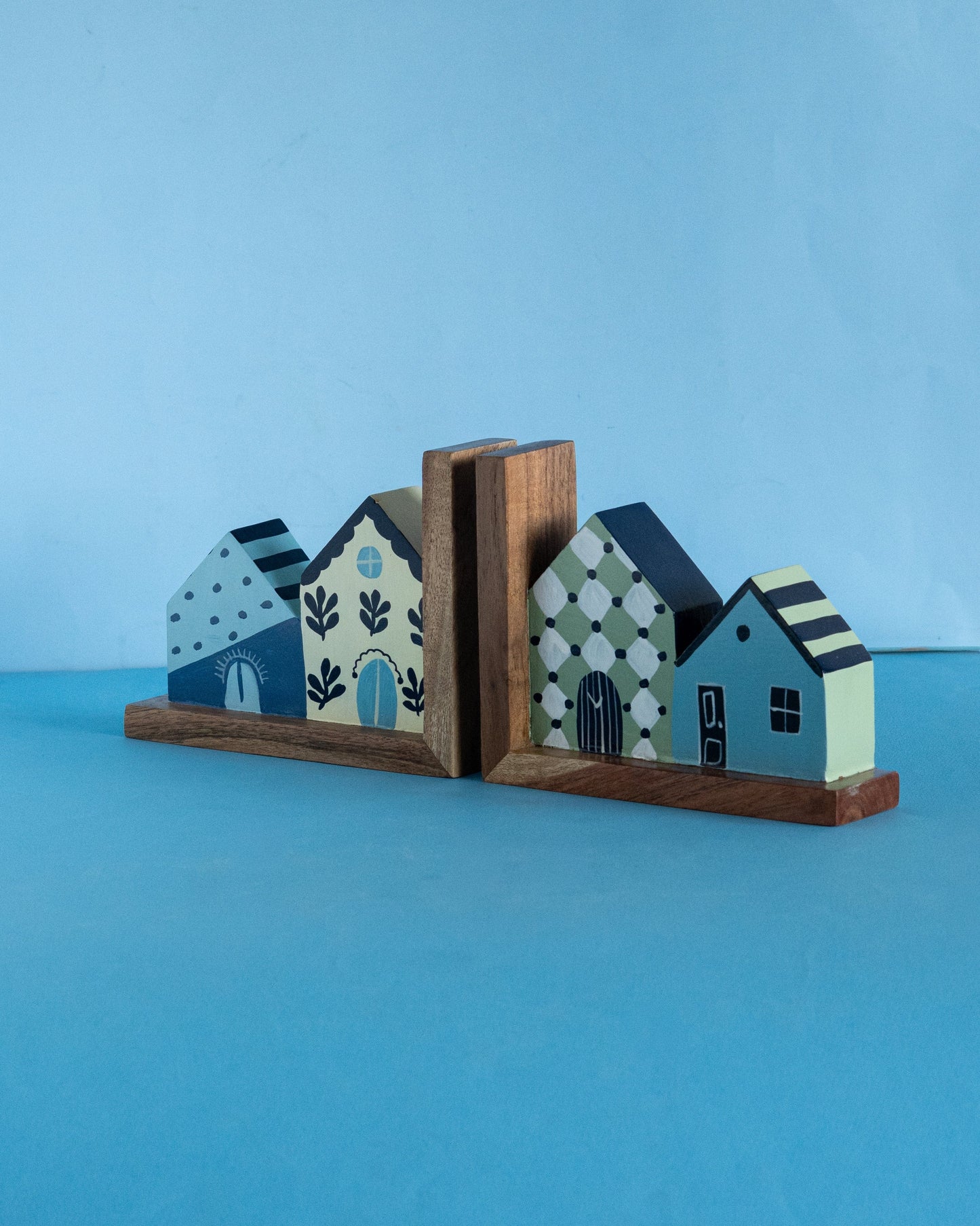 Book Nook Handpainted Bookeds - Set of 2