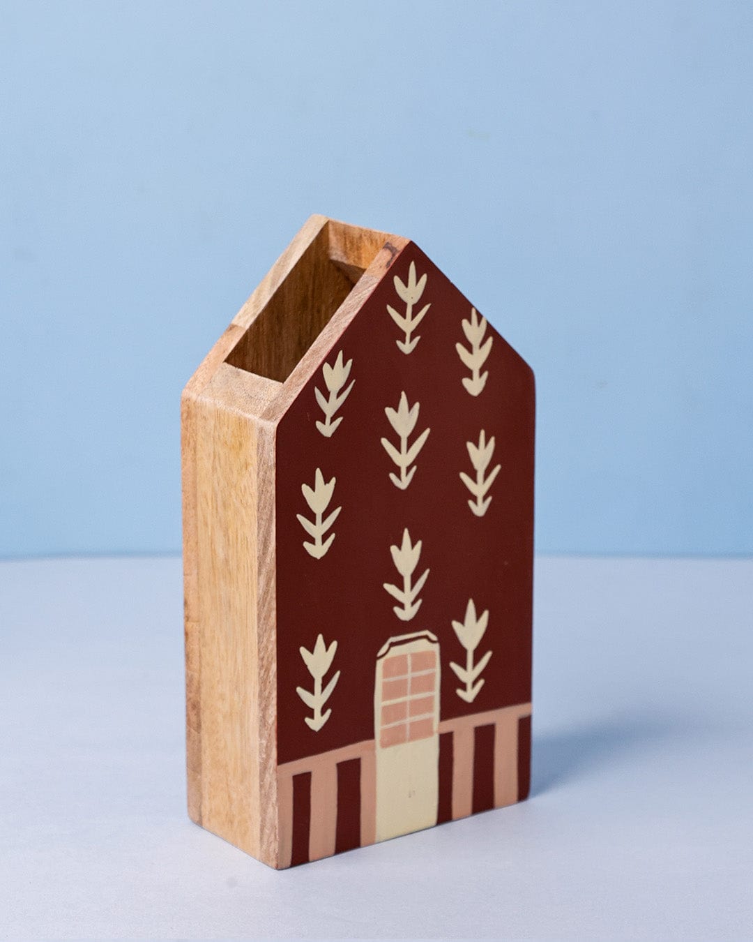 Reading Roofs Hanpdainted Bookeds - Set of 2