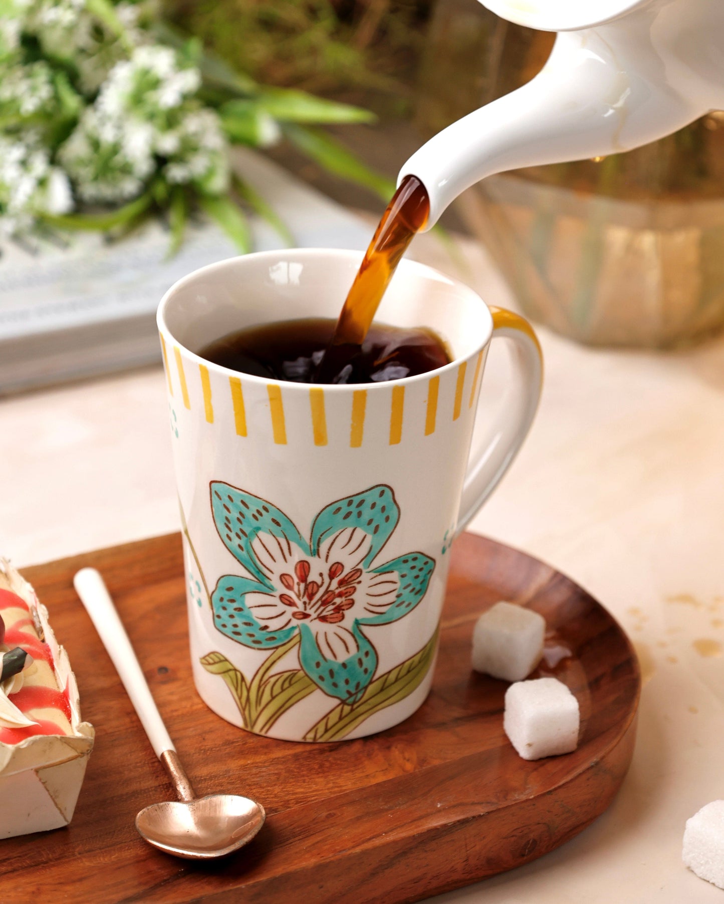 Stripe & Stem Tall Handpainted Ceramic Coffee Mug with Lid 355ml
