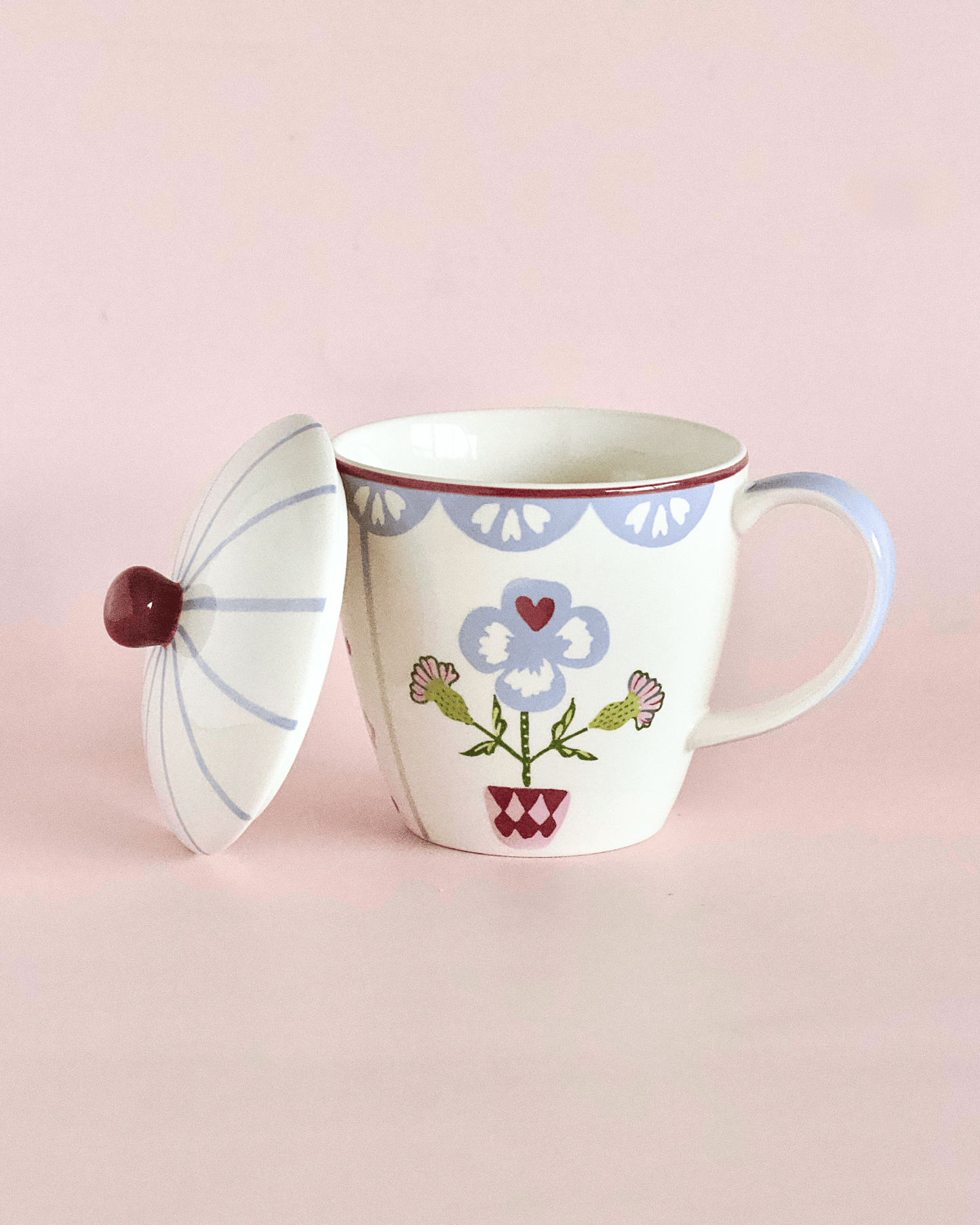 Sundrop Handpainted Ceramic Coffee Mug With Lid 385 ml